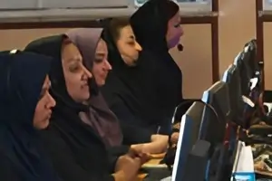 تماس تلفنی برای نظرسنجی به‌صورت کامپیوتری